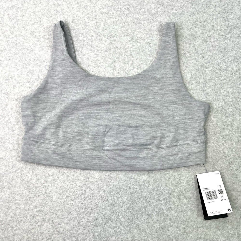Nike Yoga Women Gray Tight Fit Athletic Sport Bra Dri-Fit DX3919-073 Plus Sz 1X